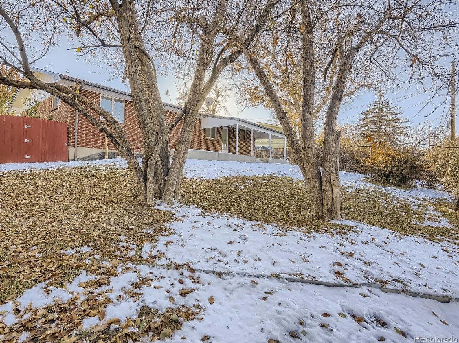 6571 Benton Cir, Arvada CO  80003-4733 exterior