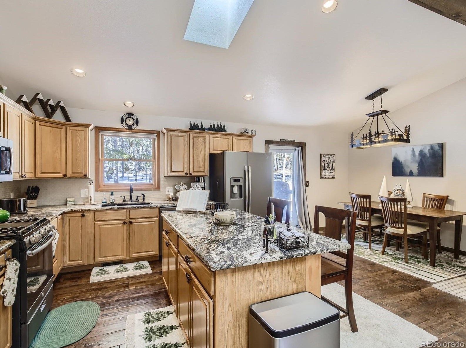 527 Karlann Dr, Arvada CO  80422-4044 exterior