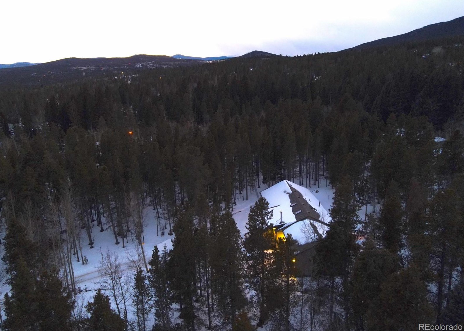 527 Karlann Dr, Arvada CO  80422-4044 exterior