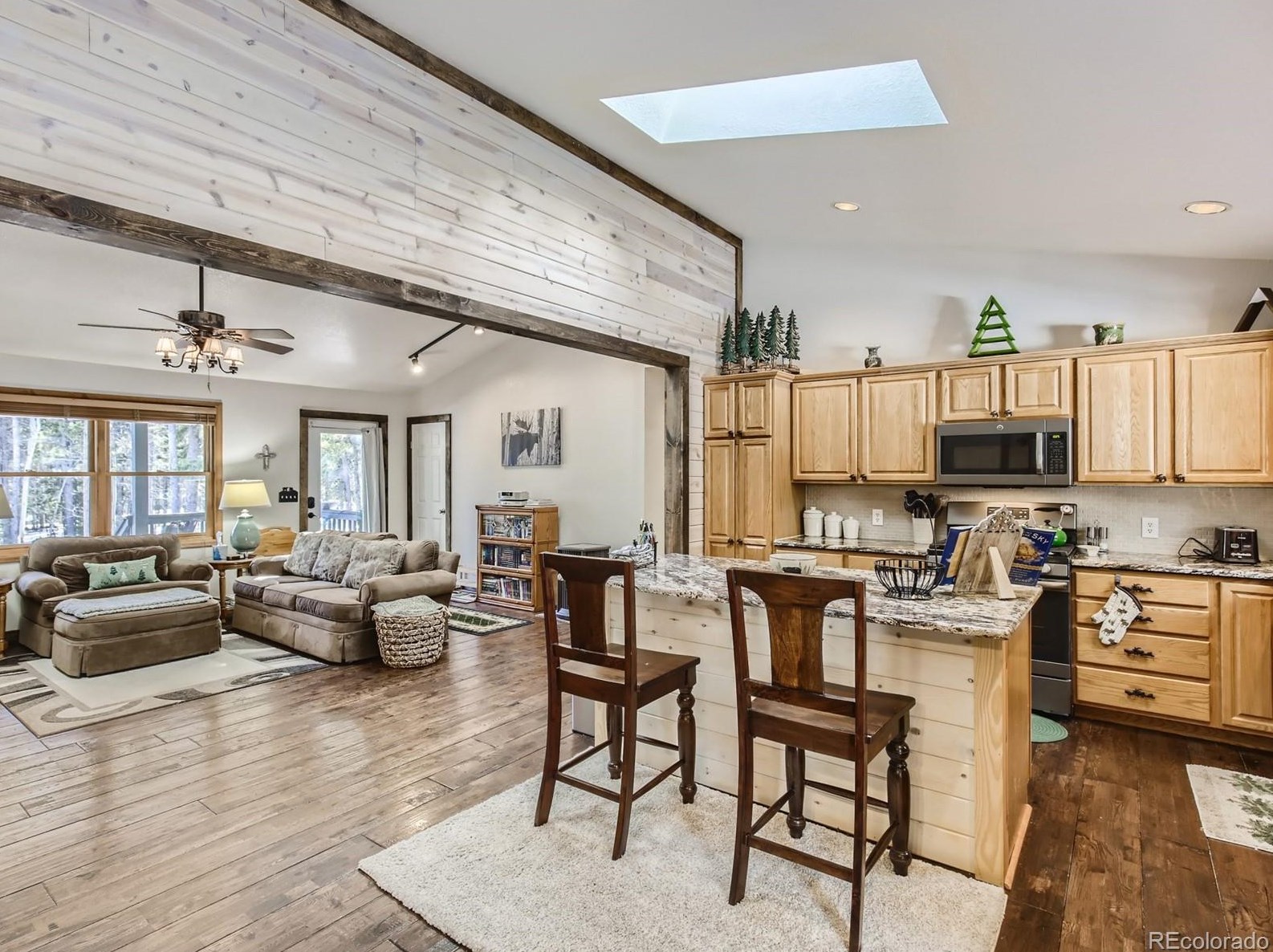 527 Karlann Dr, Arvada CO  80422-4044 exterior
