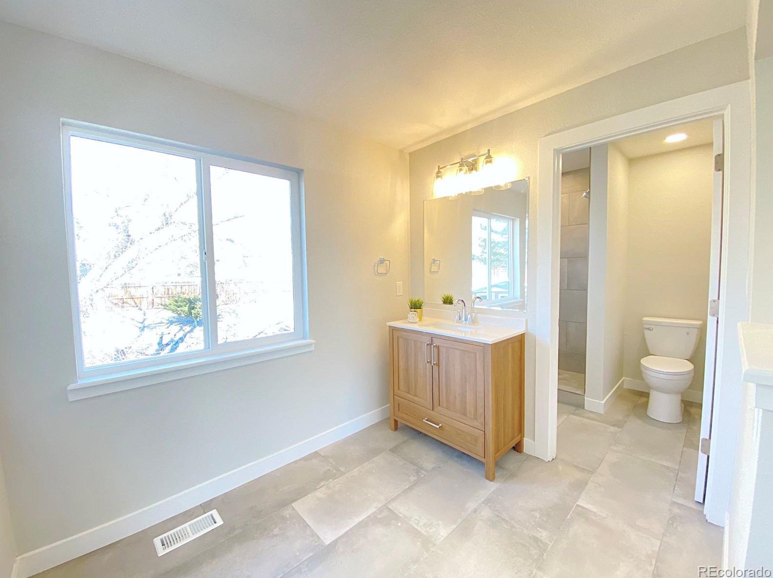 9943 Laurel Pl, Littleton CO  80127-3900 exterior