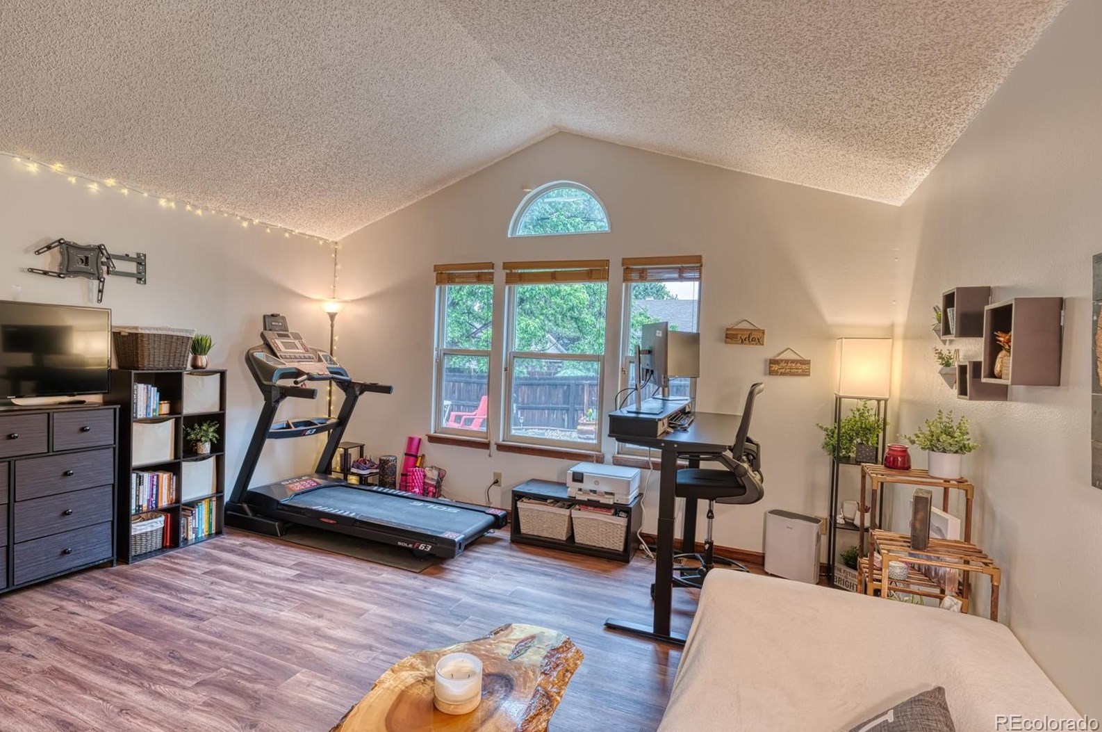 6661 Bugle Dr, Colorado Springs CO 80918-1691 exterior