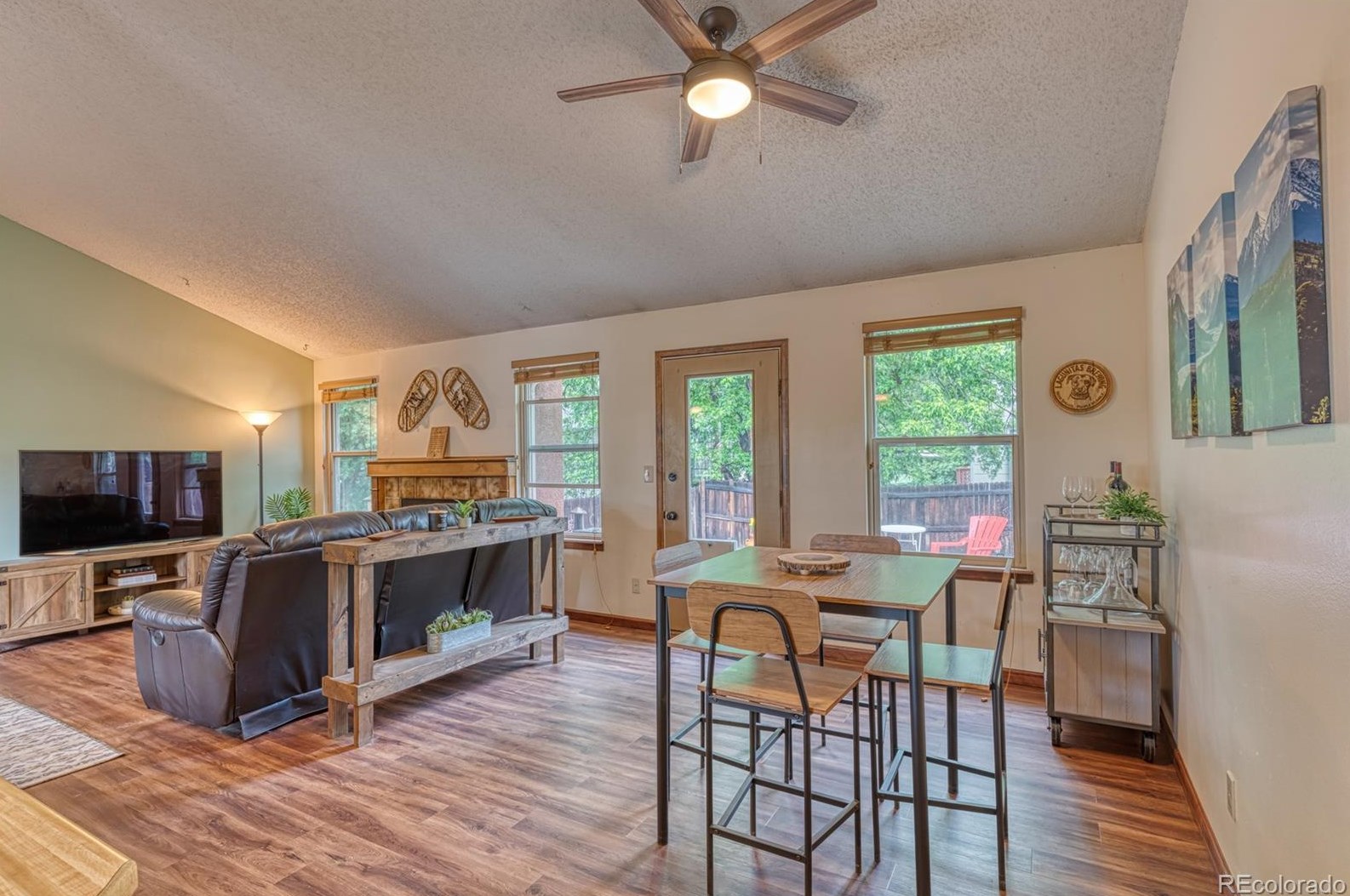 6661 Bugle Dr, Colorado Springs CO 80918-1691 exterior