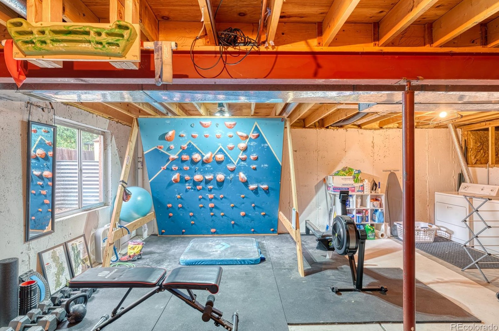 6661 Bugle Dr, Colorado Springs CO 80918-1691 exterior