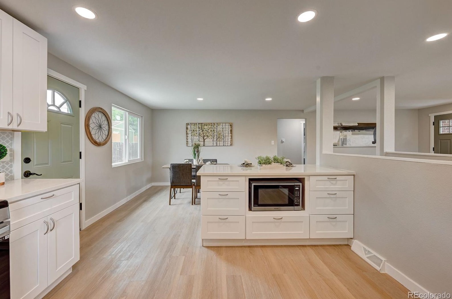 225 Raleigh St, Denver CO  80219-1851 exterior