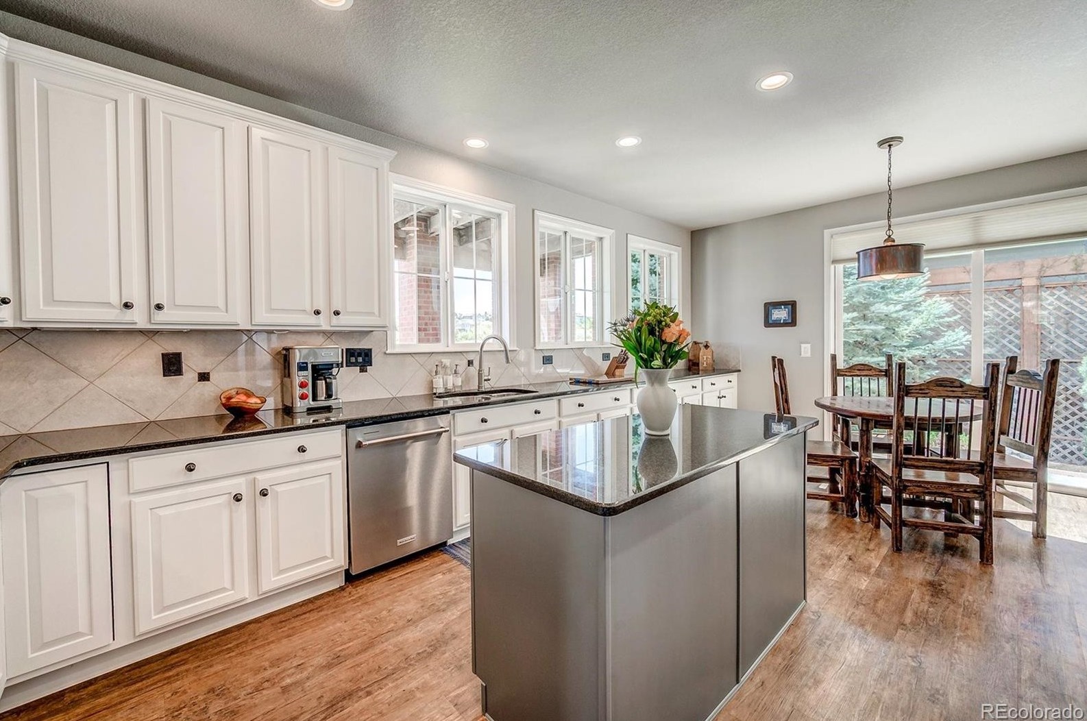 10257 Pennington Ln, Littleton CO exterior