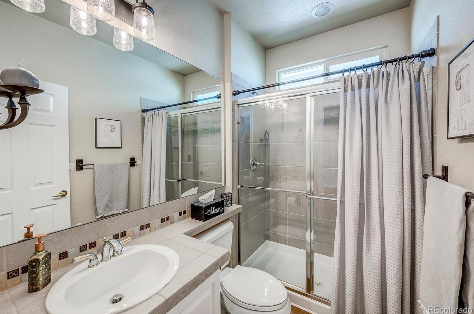 10257 Pennington Ln, Littleton CO exterior