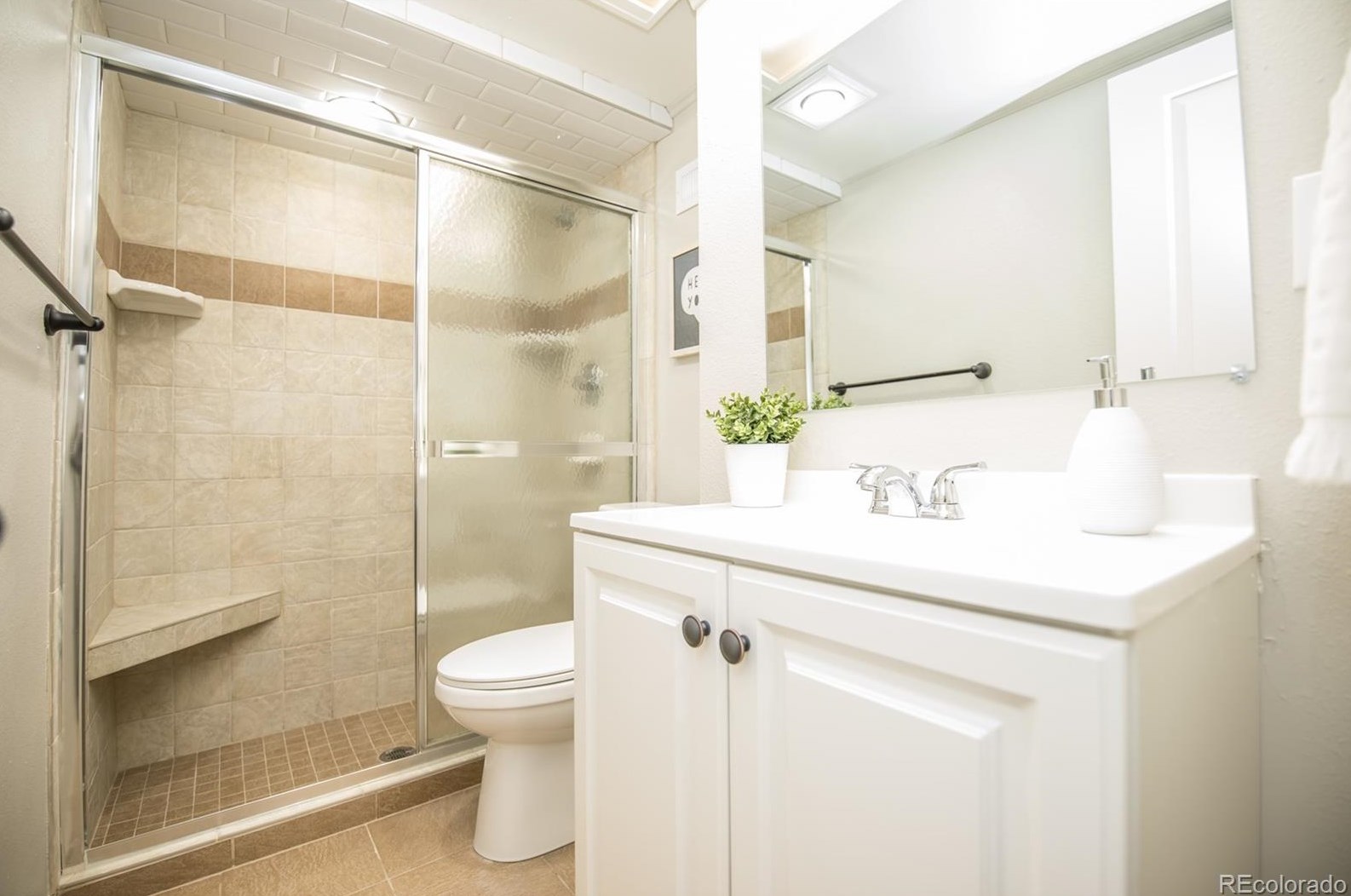 10233 Powers Ave, Littleton CO 80127-1814 exterior