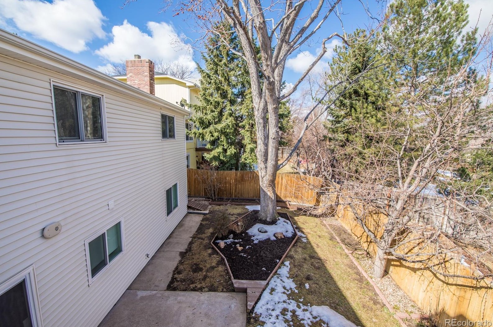 10233 Powers Ave, Littleton CO 80127-1814 exterior