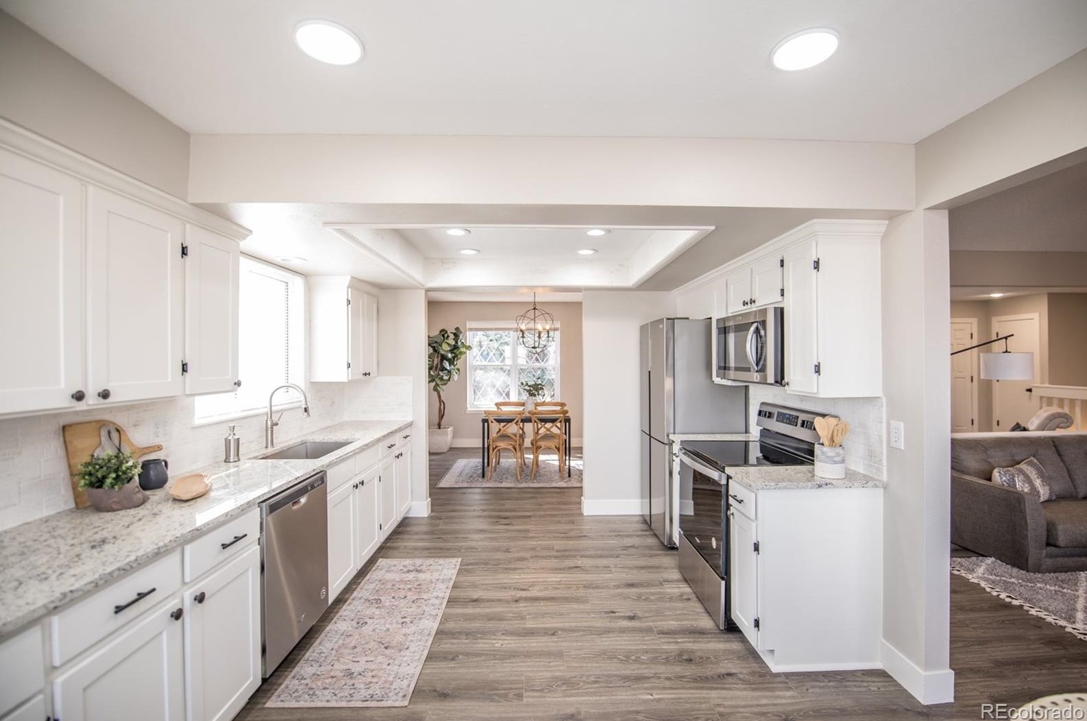 10233 Powers Ave, Littleton CO 80127-1814 exterior