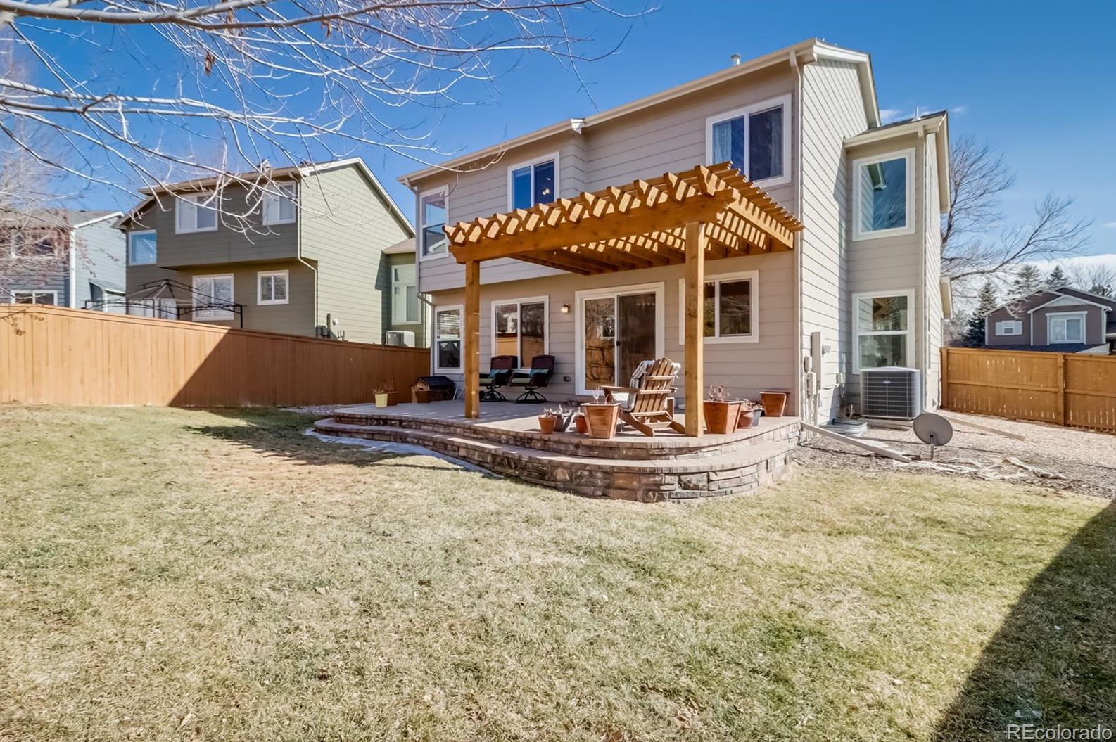 9467 Wolfe Dr, Littleton CO 80129-5764 exterior