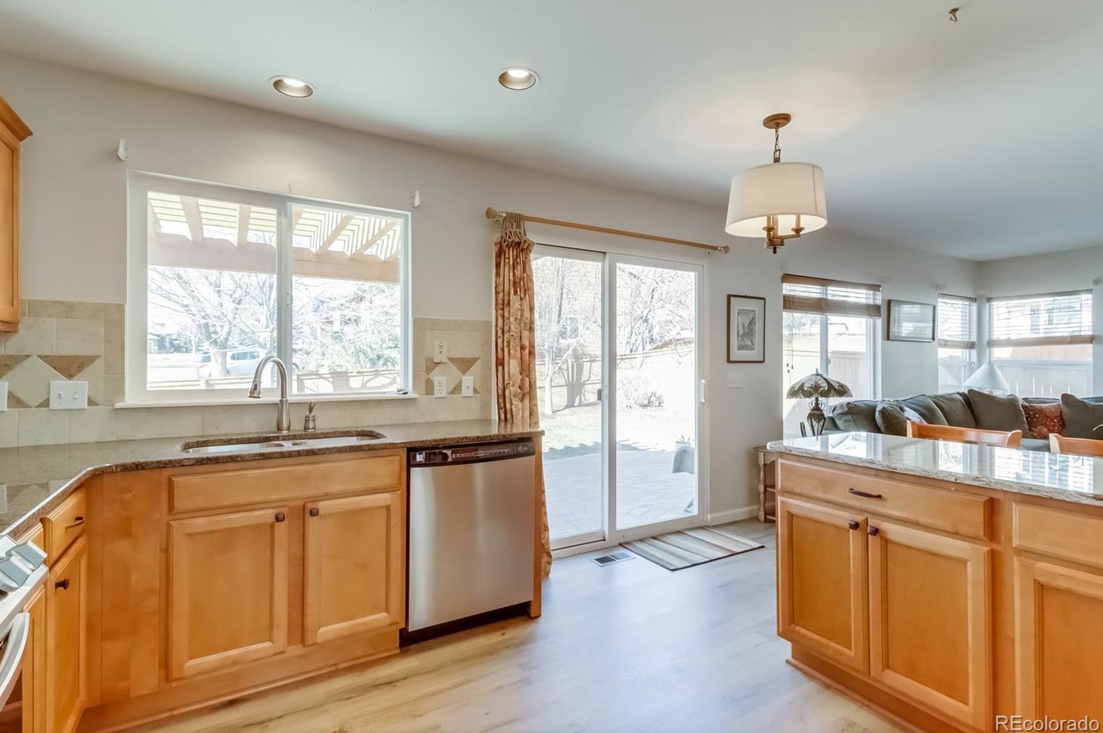 9467 Wolfe Dr, Littleton CO 80129-5764 exterior