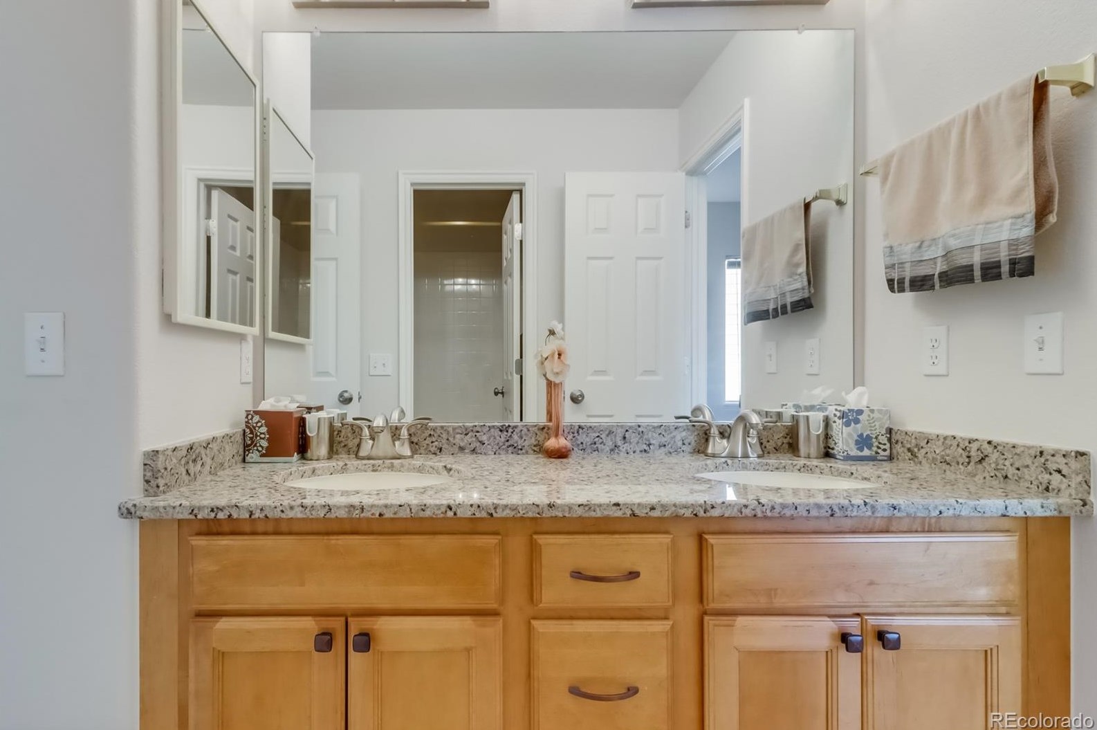 9467 Wolfe Dr, Littleton CO 80129-5764 exterior