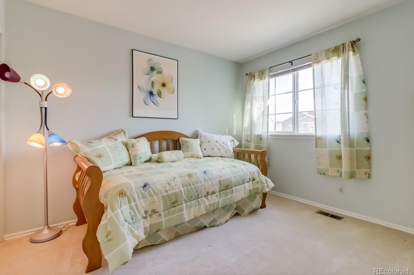 9467 Wolfe Dr, Littleton CO 80129-5764 exterior