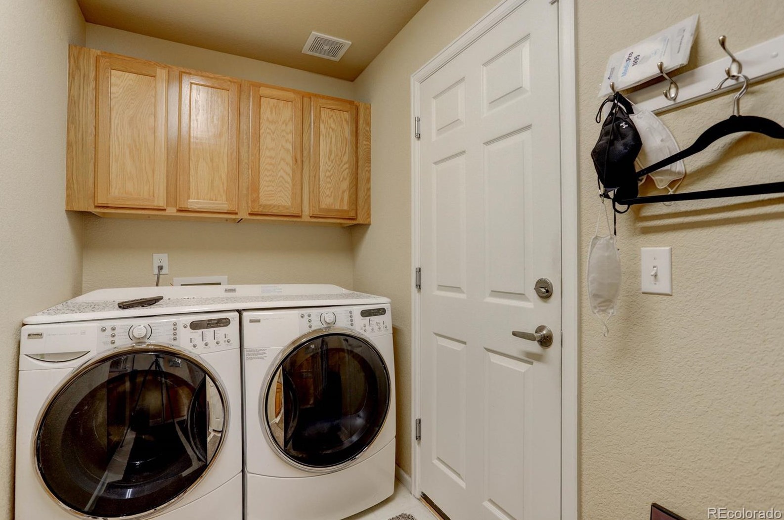 8982 Meadow Hill Cir, Littleton CO 80124-5430 exterior