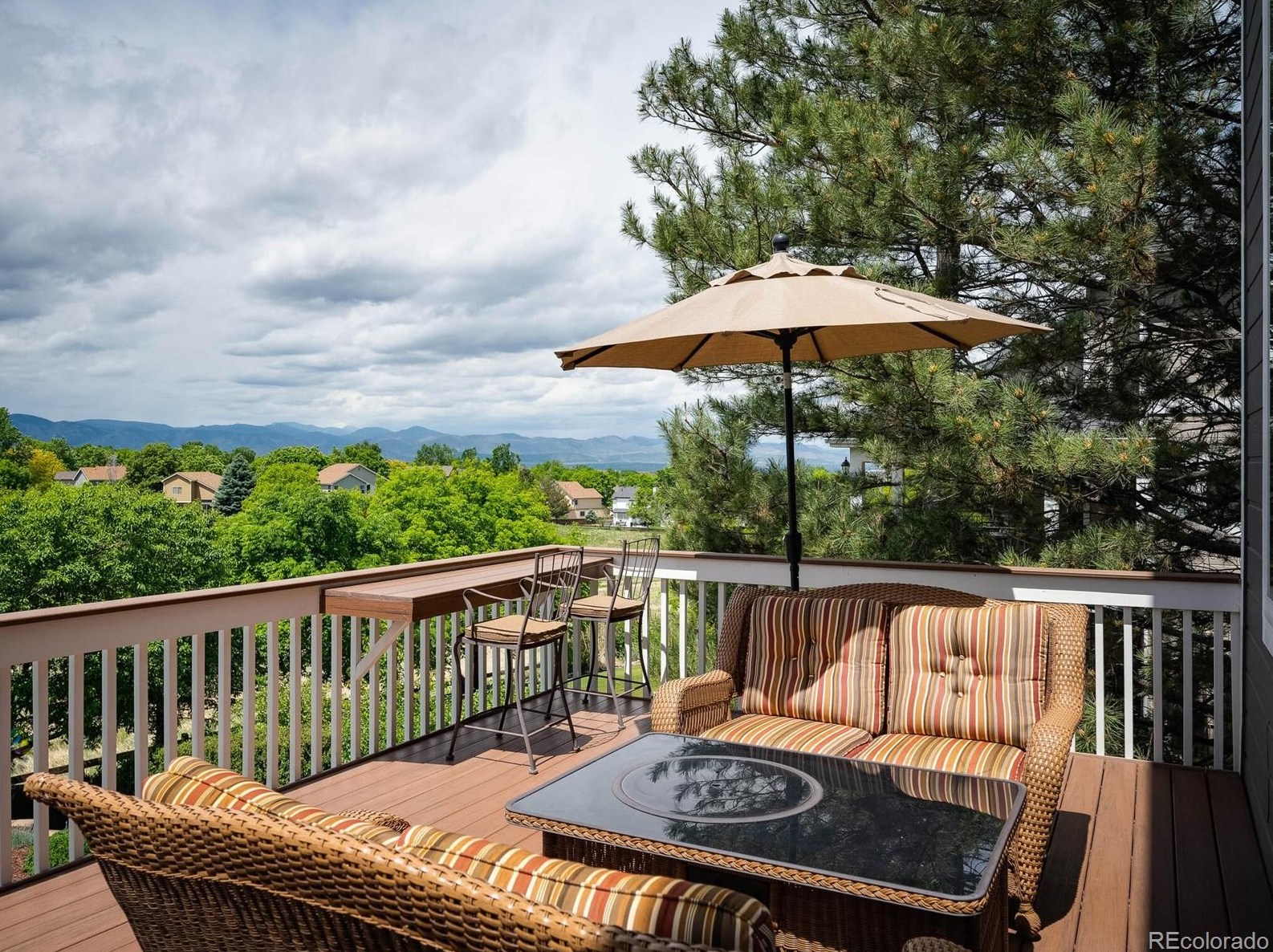 9847 Isabel Ct, Littleton CO exterior