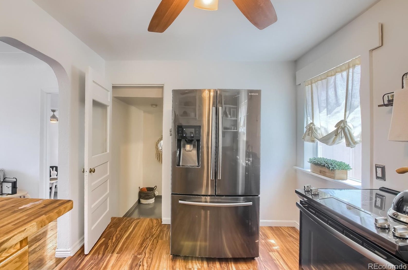 2364 Parkhill Ave, Littleton CO 80120-2525 exterior