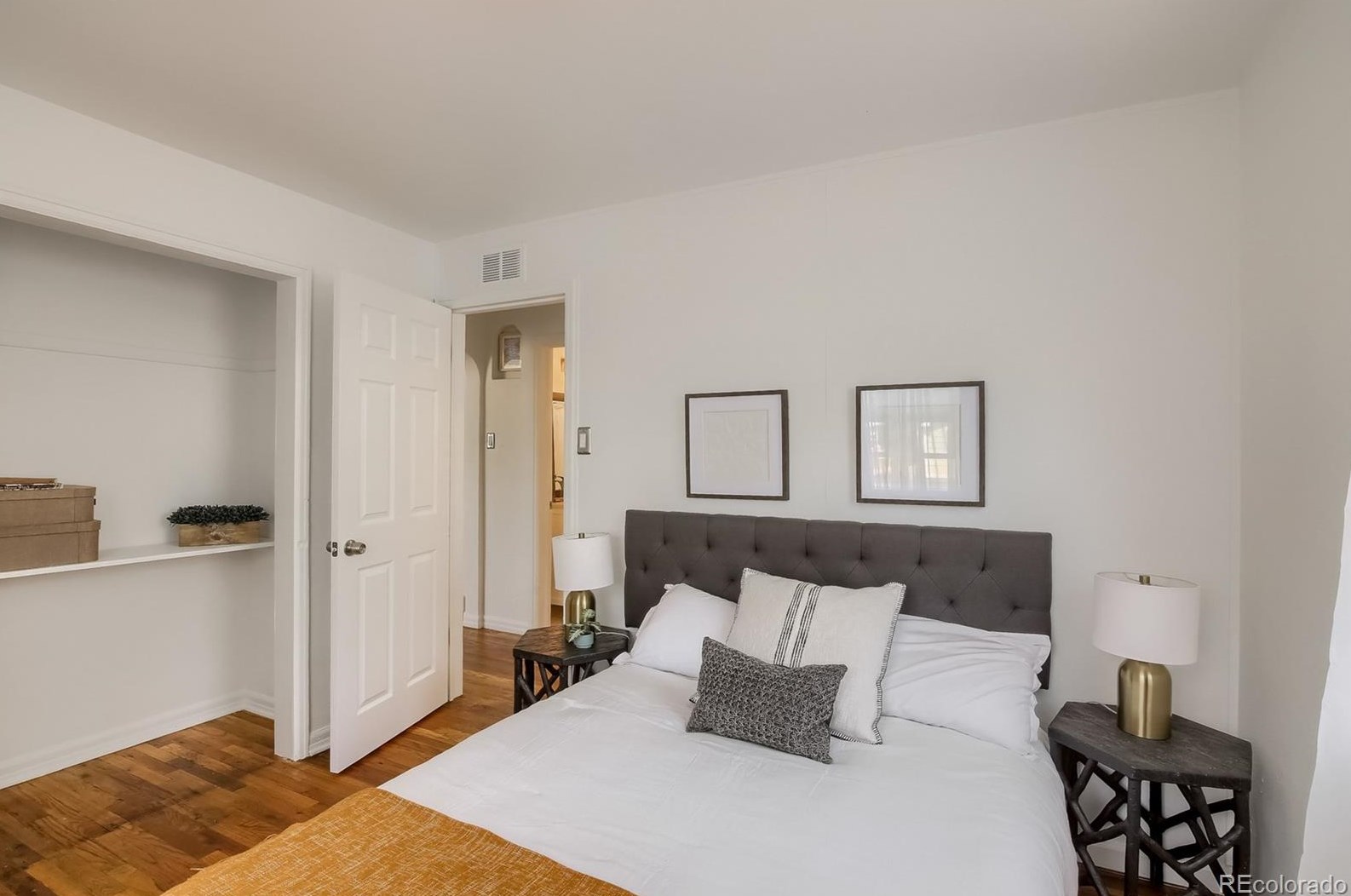 2364 Parkhill Ave, Littleton CO 80120-2525 exterior