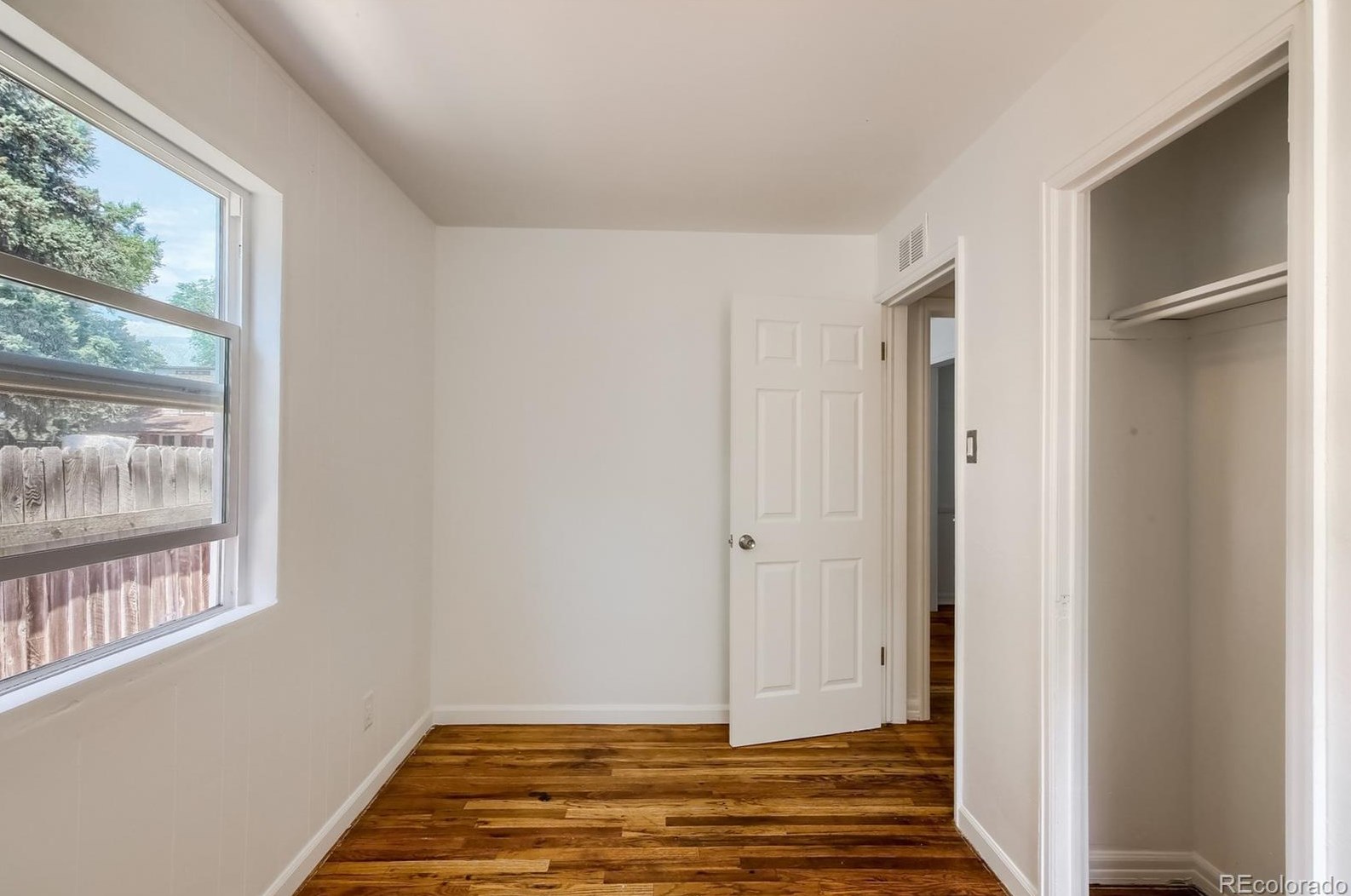 2364 Parkhill Ave, Littleton CO 80120-2525 exterior