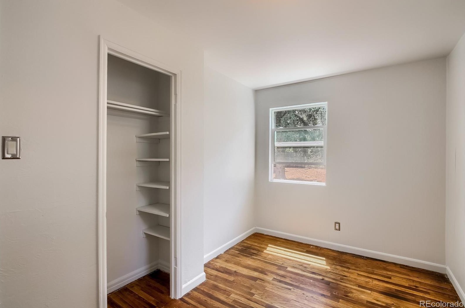 2364 Parkhill Ave, Littleton CO 80120-2525 exterior