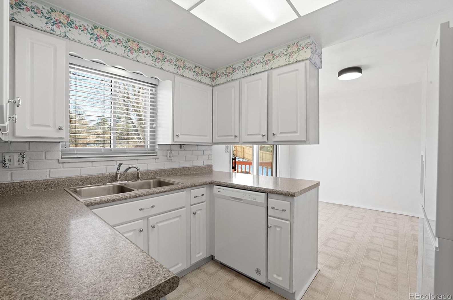 1595 Luna Vis St, Colorado Springs CO 80911-2429 exterior