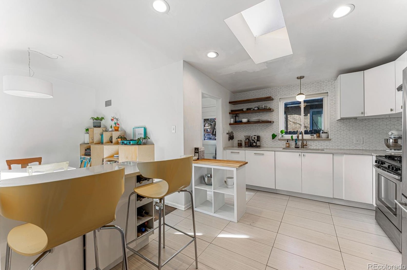 6040 Cody St, Arvada CO  80004-5431 exterior