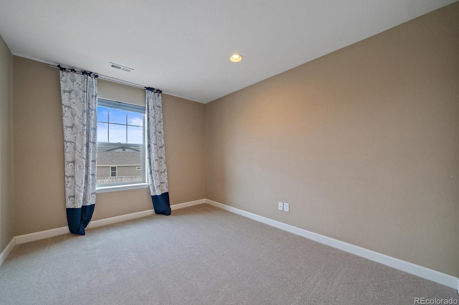 15161 70th Ave, Arvada CO  80007 exterior