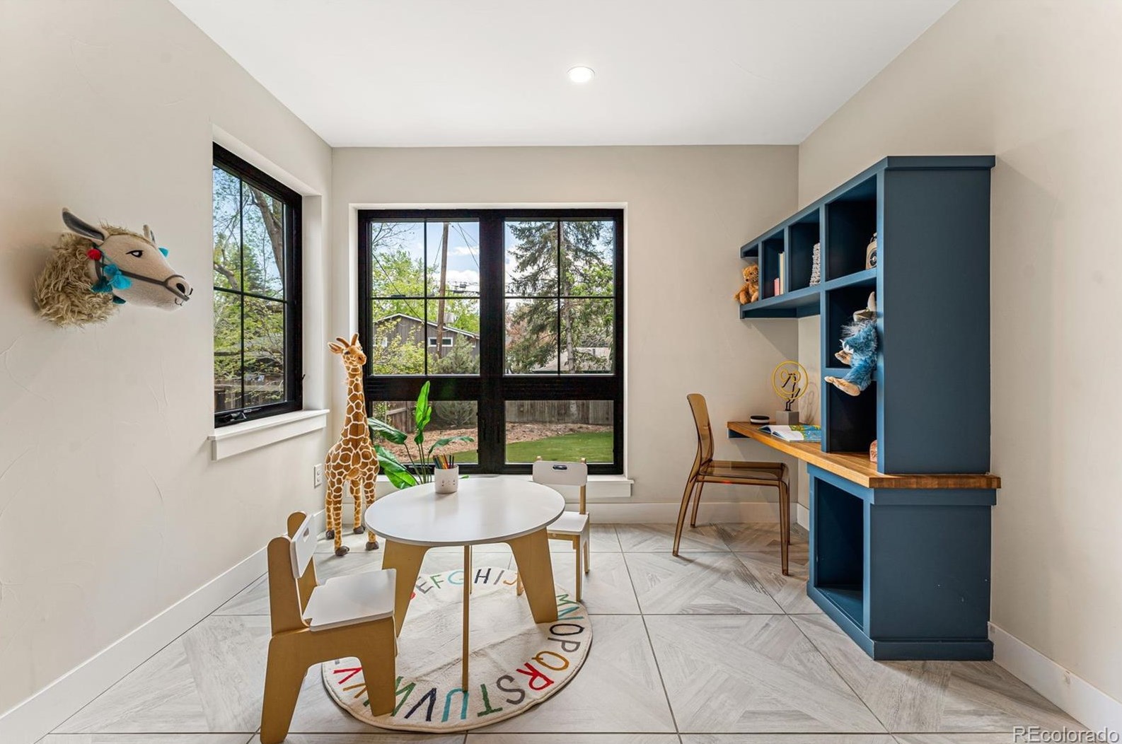 6185 Columbine Way, Littleton CO 80121-2805 exterior