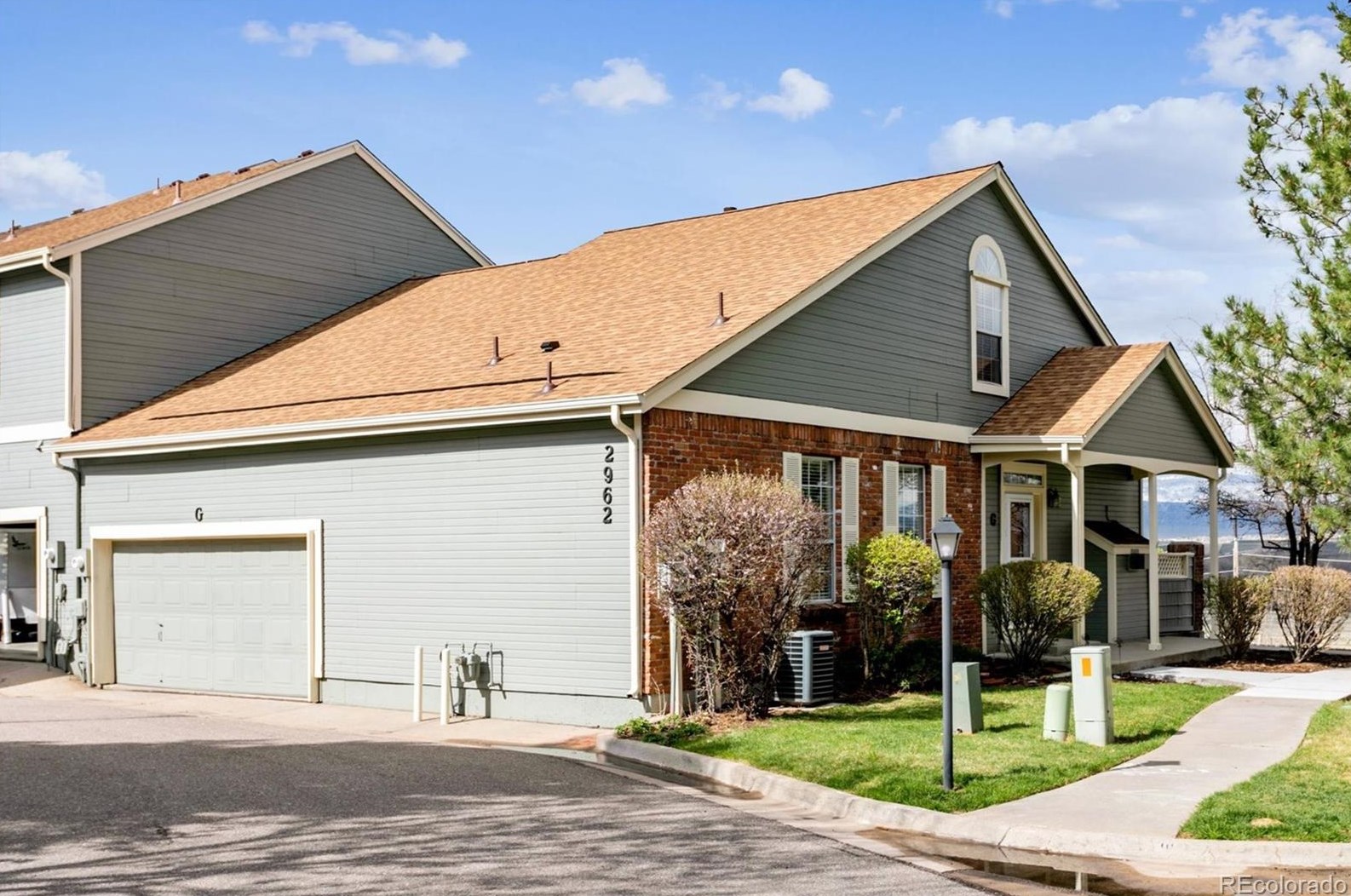 2962 Long Dr, Littleton CO 80120-8110 exterior