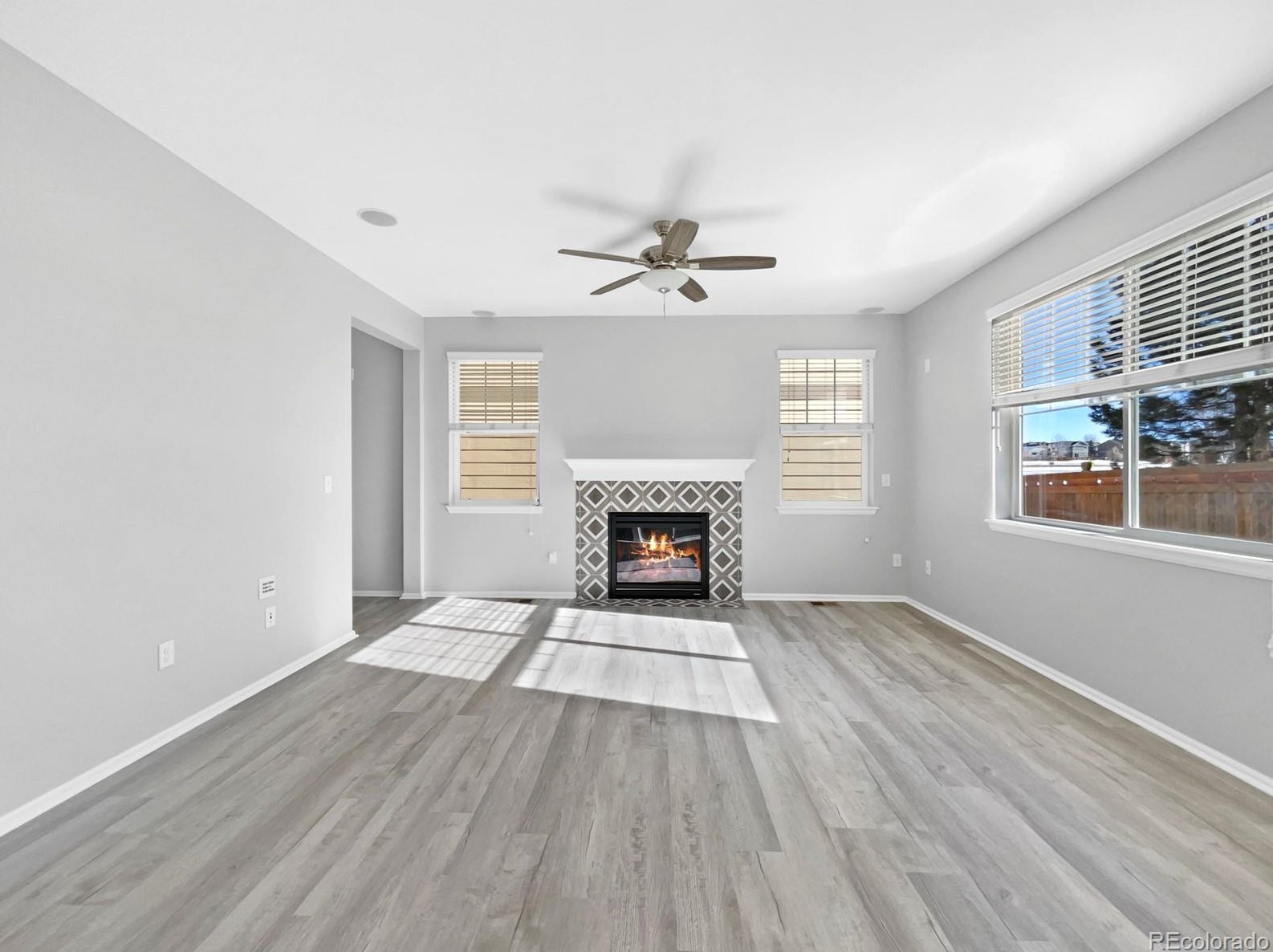 21889 Layton Dr, Aurora CO  80015-4701 exterior