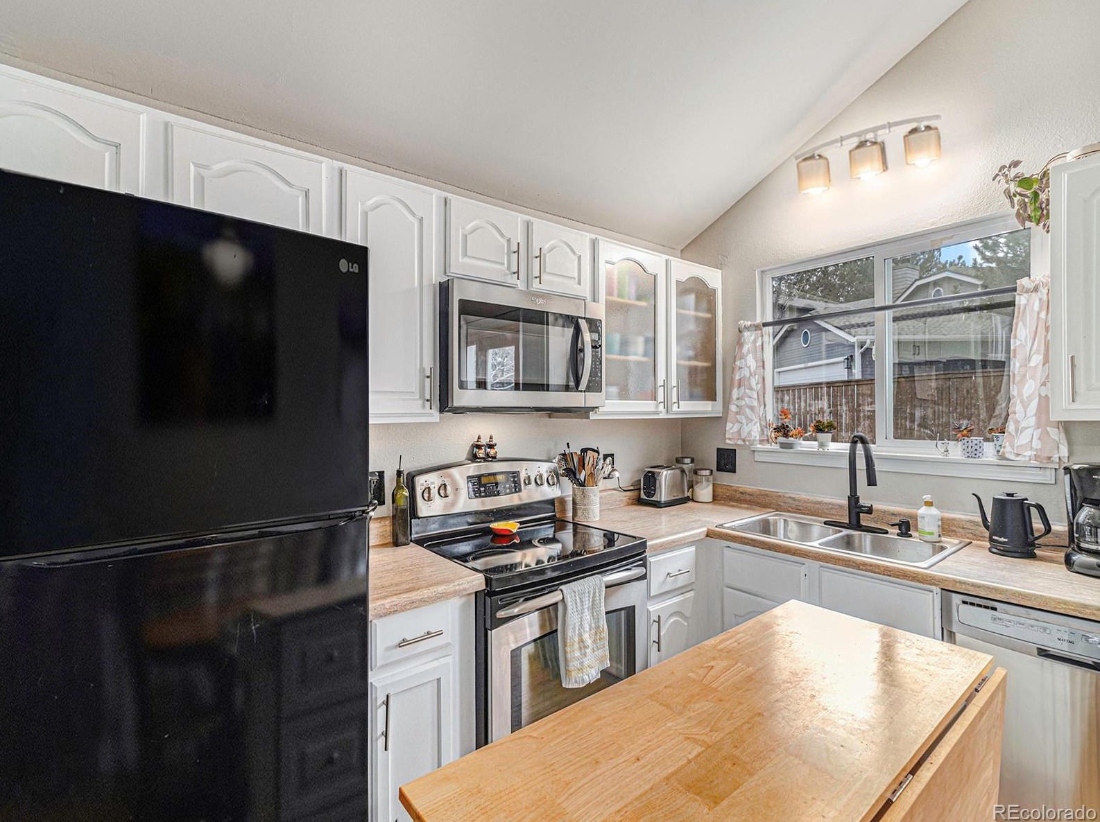 9557 Joyce Ln, Littleton CO  80126-3033 exterior