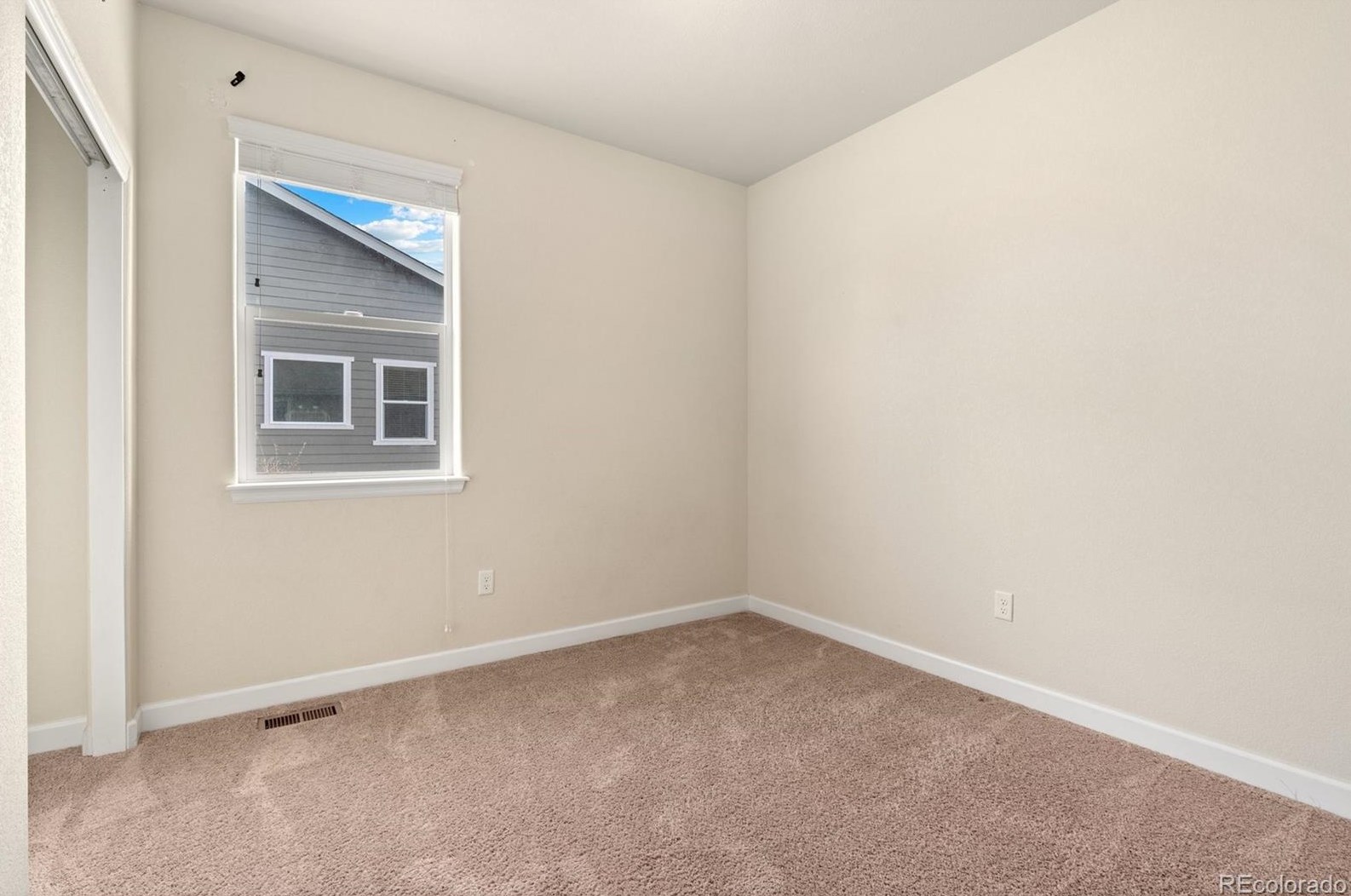 1447 16th Ave, Longmont CO  80501-2560 exterior