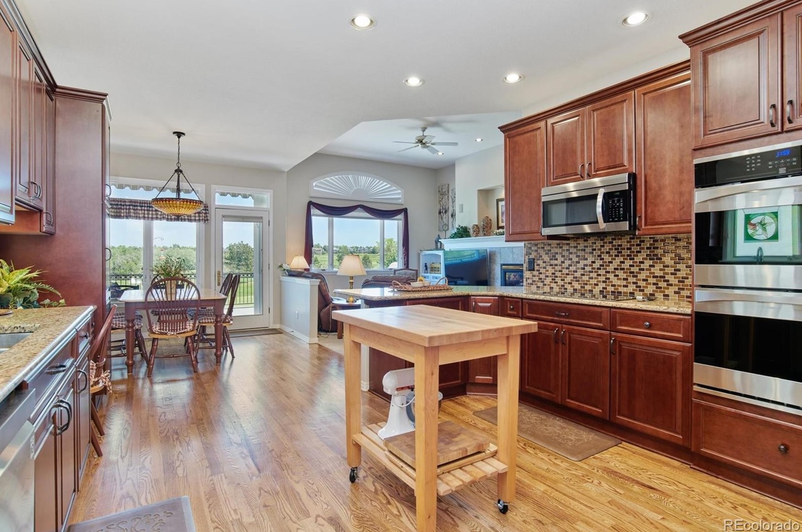 8290 Albion St, Littleton CO 80122-3909 exterior