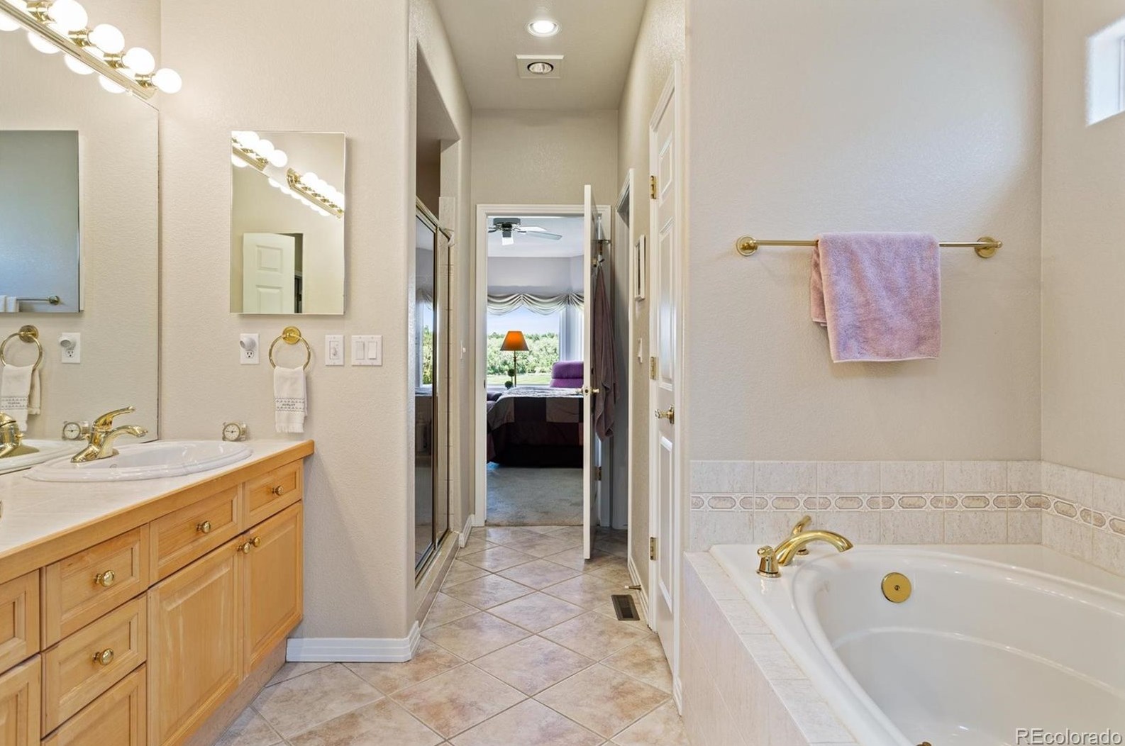 8290 Albion St, Littleton CO 80122-3909 exterior