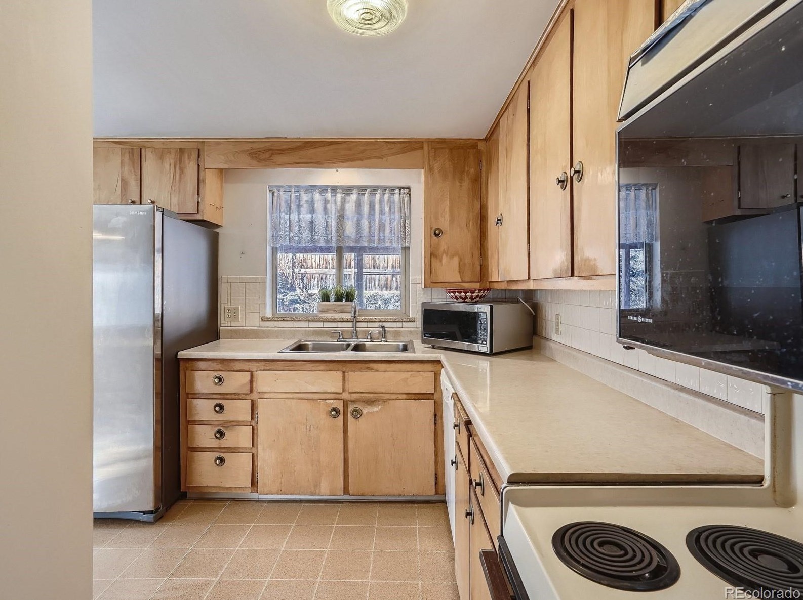 7455 69th Pl, Arvada CO  80003-3411 exterior