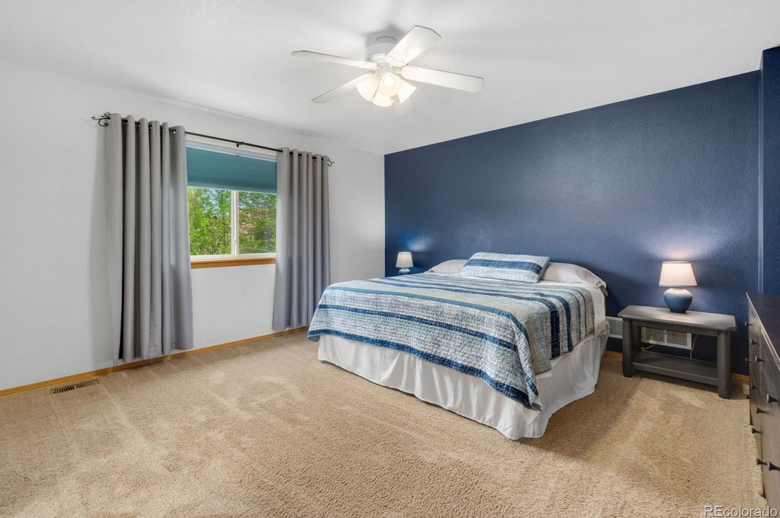 6421 Sparrow Ave, Longmont CO  80504-6551 exterior