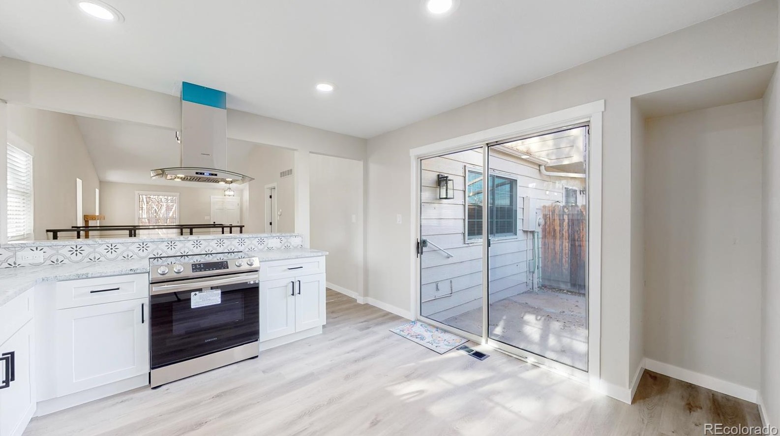 7551 Cove Cir, Littleton CO 80122-3357 exterior