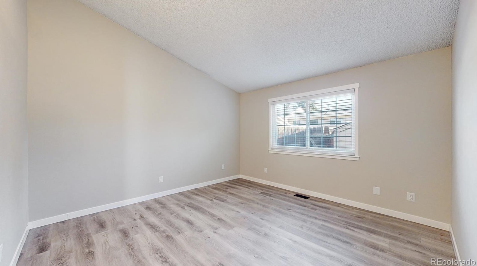 7551 Cove Cir, Littleton CO 80122-3357 exterior