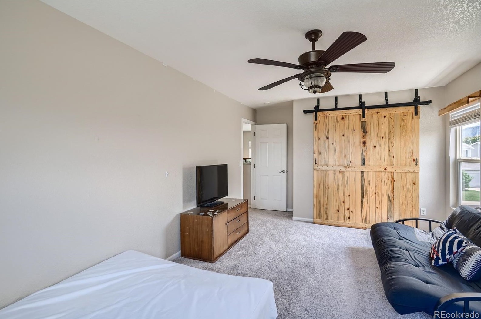 9575 Marmot Ridge Cir, Littleton CO  80125-8888 exterior