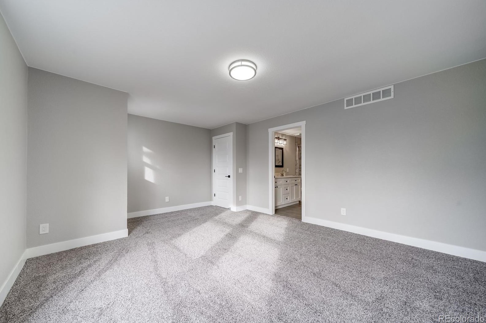 6363 Grape Ct, Littleton CO 80122-3810 exterior