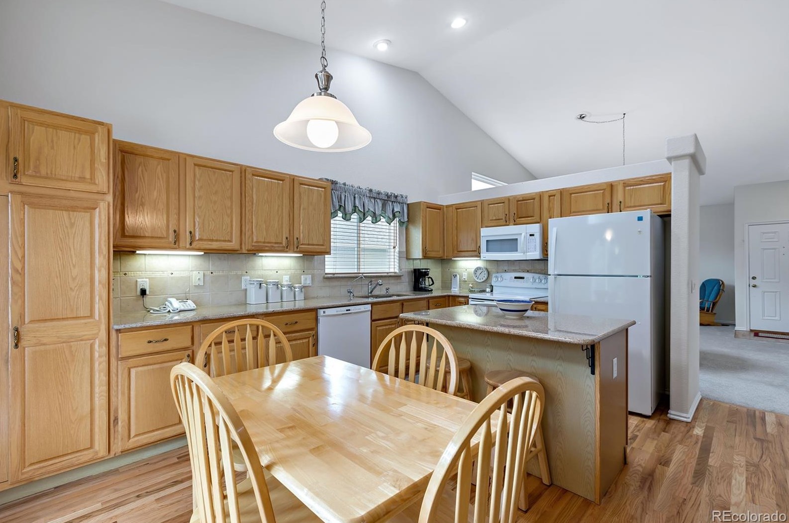 9815 Bathurst Way, Littleton CO 80130-7182 exterior