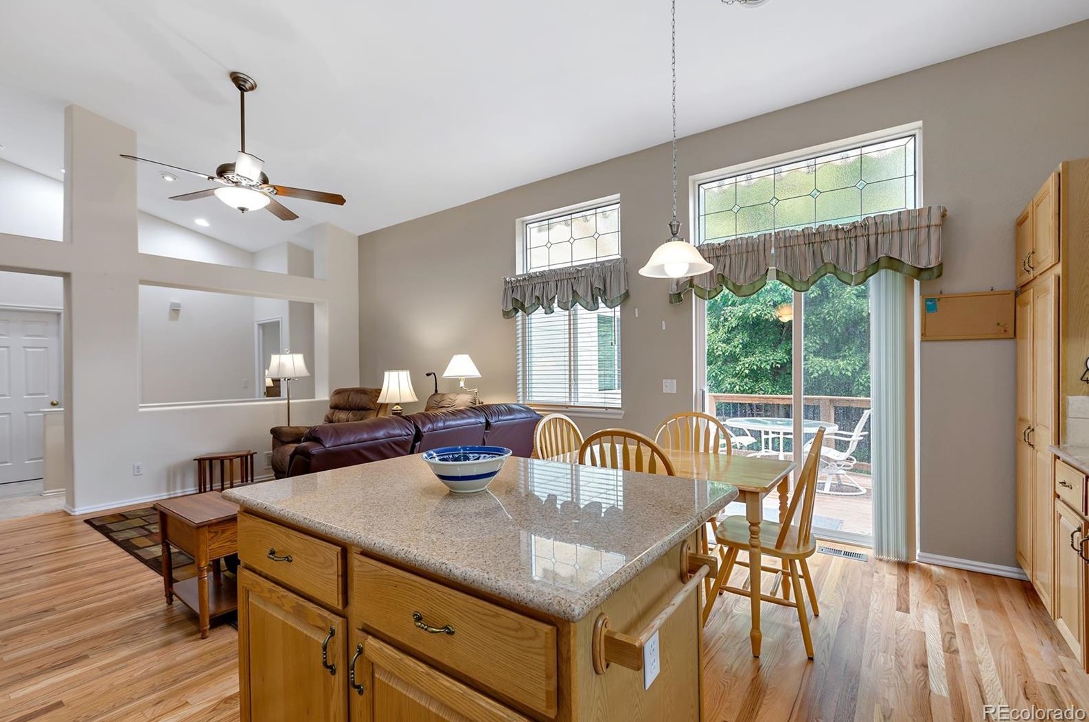 9815 Bathurst Way, Littleton CO 80130-7182 exterior