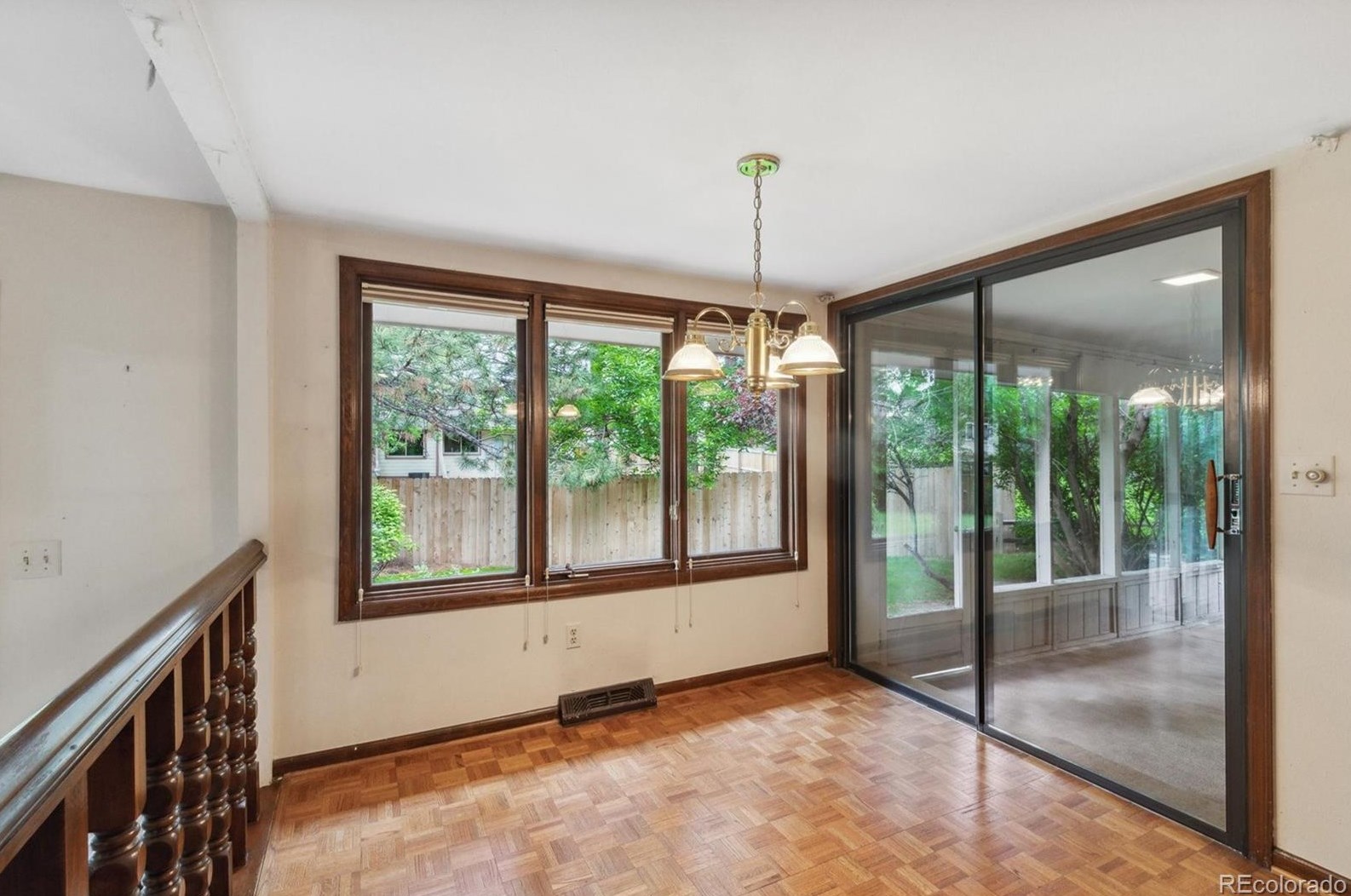 6078 Elm Ct, Littleton CO 80122-3828 exterior