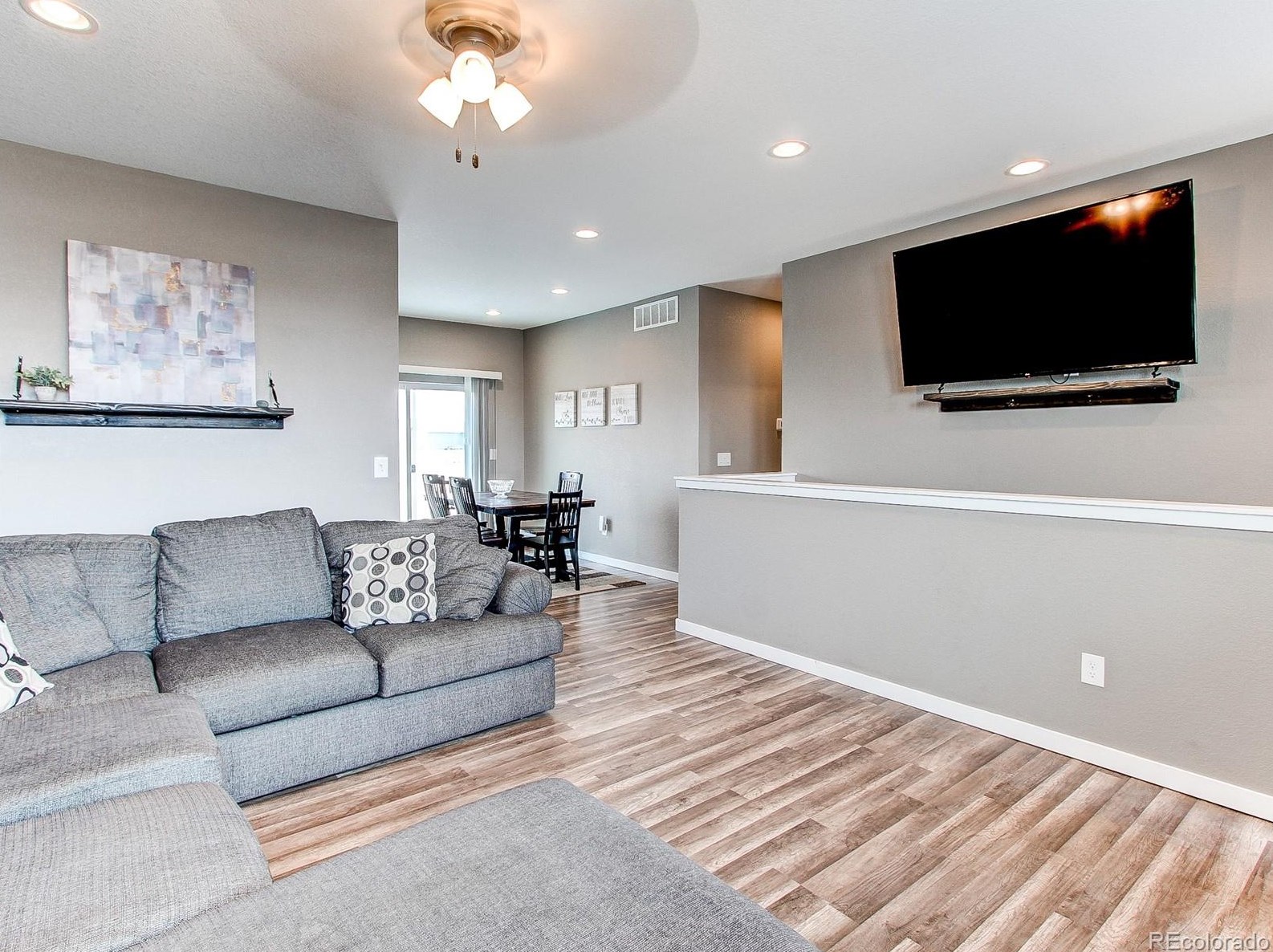 196 2nd Ave, Deer Trail CO  80105 exterior