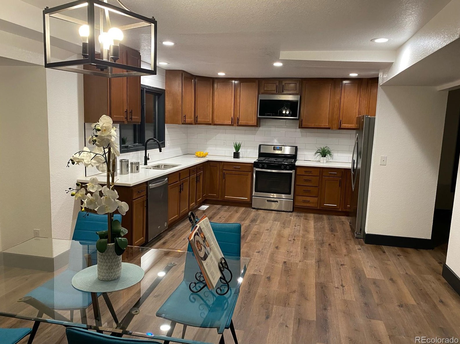 8049 Sweet Water Rd, Littleton CO  80124-3035 exterior