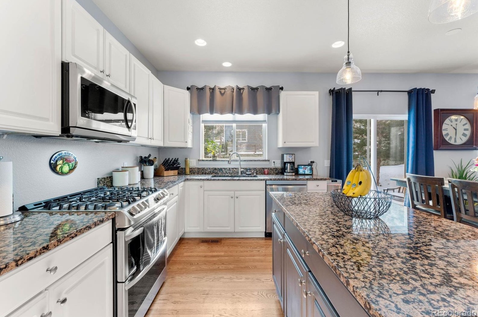 792 Deer Clover Way, Castle Rock CO  80108-8205 exterior