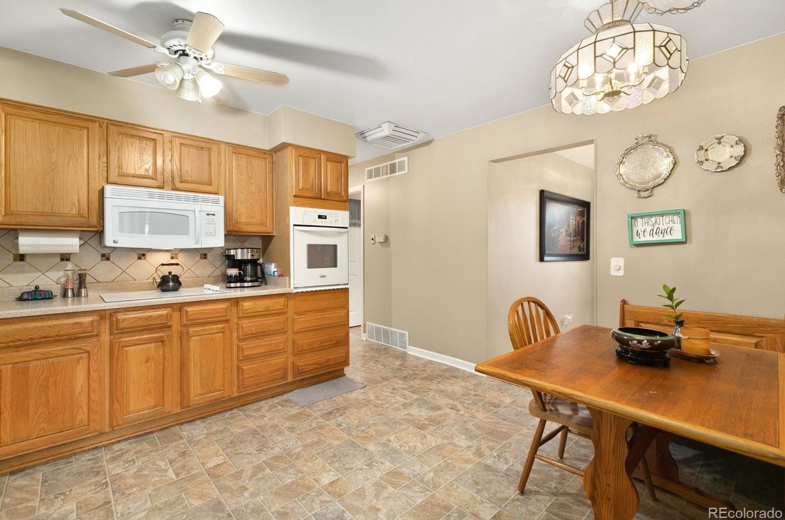 5844 Parfet St, Arvada CO  80004-4747 exterior