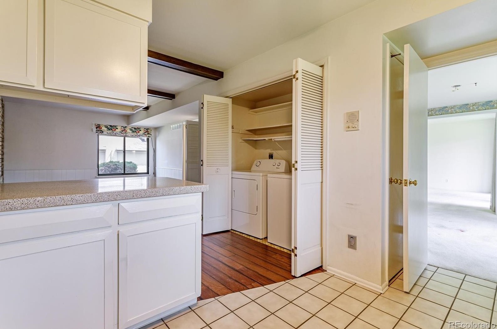 6483 Sycamore St, Littleton CO 80120-3036 exterior