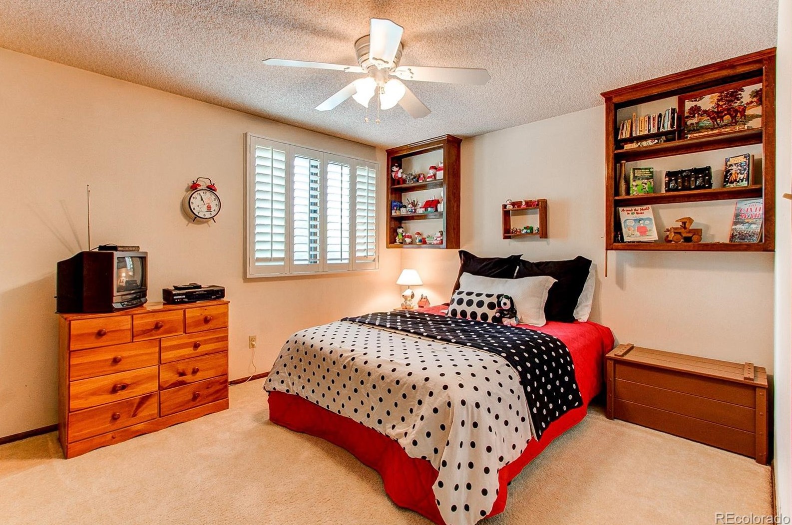 7943 Friend Dr, Littleton CO 80128-5171 exterior