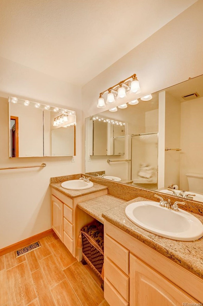 5591 Miller St, Littleton CO 80127-1818 exterior